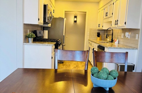 Taylor Ranch House | Marvelous 3-bedroom house with a GameRoom in Albuquerque.