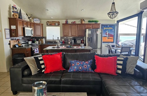 Parker Strip House | Max View, Hot Tub, Million Dollar Lake Views!