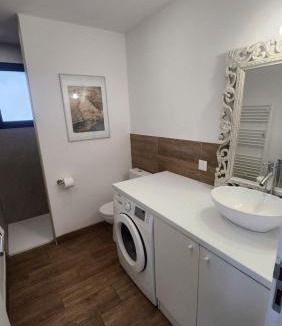Grossa Apartment | Meublé de tourisme avec terrasse vue montagne