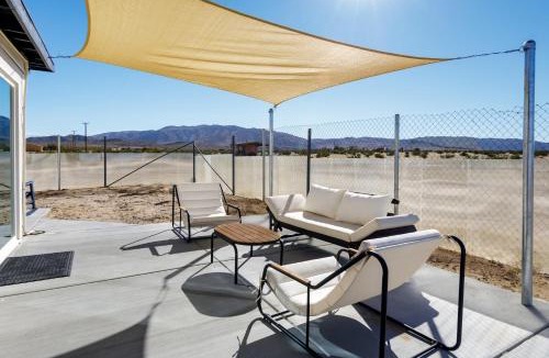 Wonder Valley House | Mid-Century Magic with Mountain Views