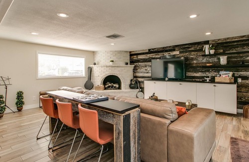 Bel Air House | Mid-Century Melrose 3bdrm Vintage Vibe with Pool