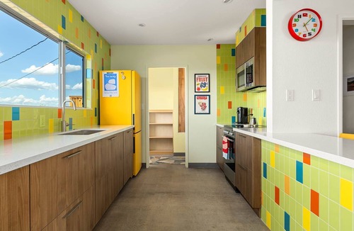 Twentynine Palms House | Mid-Century Views - 2 Min to JTNP - Retro Vibes