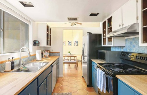 Blenman-Elm House | Midtown Retreat-Pet Friendly