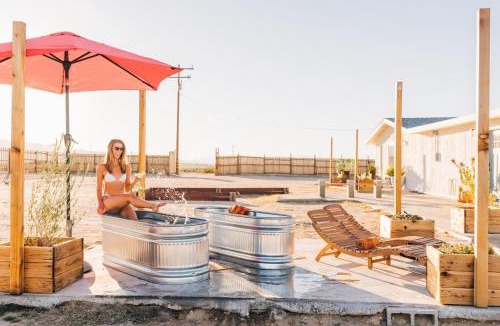 Wonder Valley House | Milky Way Retreat Soaking Tubs on 5 Private Acre