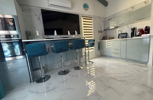 Santa Giulia Villa | Mini villa F2 tt furnished 42m2 sea view santa giulia
