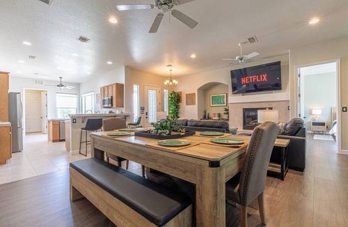 Fort Mohave House | Minutes from Laughlin, River, Golf & off-roading