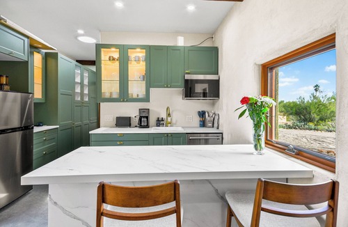 Catalina Foothills Estates House | Modern 2BD Foothills Retreat w/Catalina Views