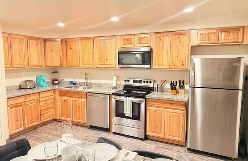 Tucson House | Modern 2BR/2BA Tucson Home w/Jacuzzi Unit 1