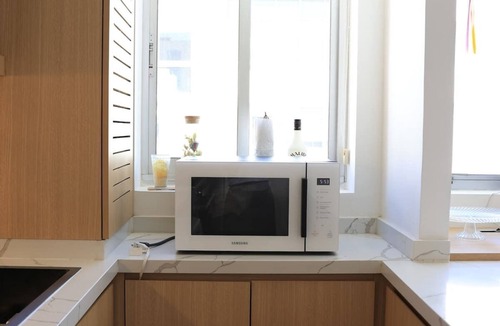 Ampliacion Granada Apartment | Modern Apartment with Premium Amenities