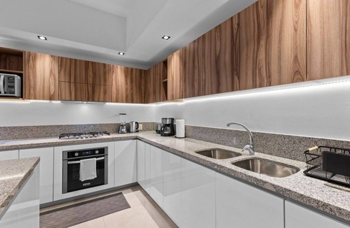 Diaz Ordaz Apartment | Modern Corner Condo in Versalles Rooftop Infinity Pool Prime Foodie Location