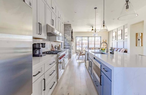 Flagstaff House | Modern Mountain Home w/Fire Pit