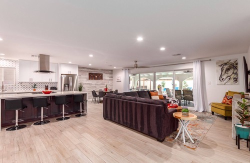 Park Scottsdale One House | Modern Scottsdale Home w/HEATED Pool and Hot Tub minutes to Old Town