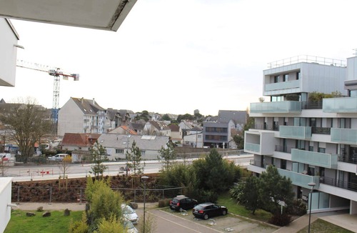 La Baule-Escoublac Apartment | Modern Studio in Central La Baule with Terrace and Garage, Steps from Beach and Shops