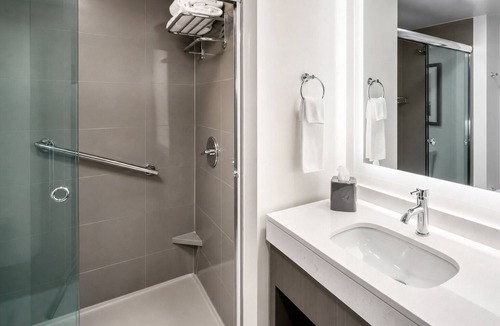 Tempe Hotel | Modern Suite Ideal for ASU Visits & Local Exploring - 4 Units