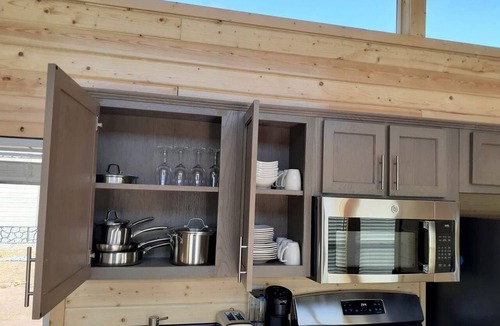 Valle Cabin | Modern Tiny Home Escape with Scenic Views & Outdoor Lounge in Williams, Arizona