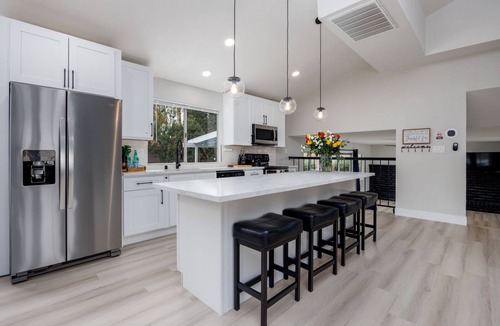 Las Vegas House | Modern Upscale Vegas Oasis