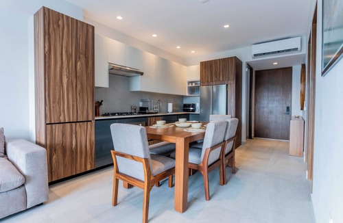 Diaz Ordaz Apartment | Modern Versalles 2BR w/Rooftop Pool & Views in Puerto Vallarta