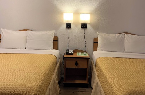 Willcox Hotel | Motel 8 Willcox