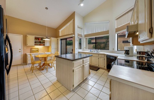 Tucson House | Mountain Views/Garage/Fenced Yard/2 BR 2 BA