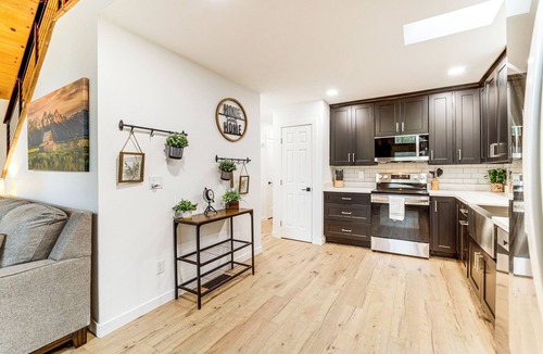Munds Park House | Munds Park Oasis w/Hiking Access & Fire Pit