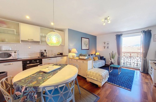 Nice City Centre Apartment | N&J - CHAISE BLEUE - Central - Very close sea