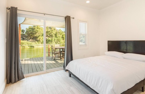 Temecula Cabin | Native Falls Cabin (2BR Deluxe) - 2 bedroom, 1 bath Deluxe Cabin