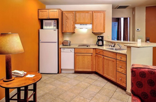 Oak Creek Hotel | Nature Is Calling! 2 Great Units w/Kitchens, Near Hiking, Pink Jeep Tours