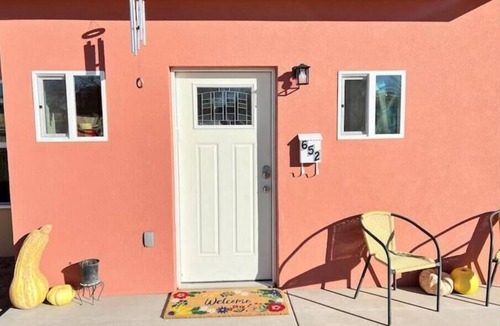 Las Cruces Apartment | Navy Nitch w/Kitchenette + W/D and Long Stay Ready w/All Amenities!