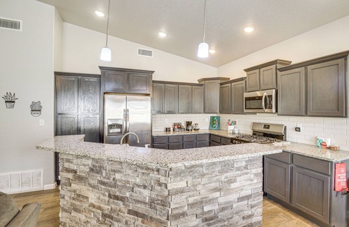 Chamberino Cottage | Near Parks & Venues: Upper Valley Family Home!