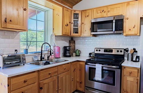 Rimrock House | NEW 3BR Cabin Near Sedona + walk to creek