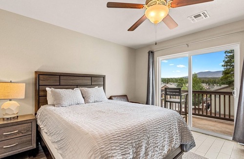 Flagstaff House | New Flagstaff townhome with Mountain Views!