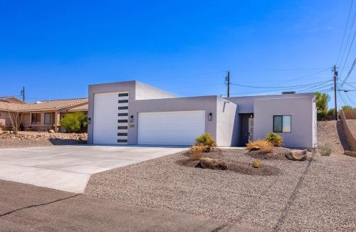 Lake Havasu City House | New Home Clean Modern Central Spacious
