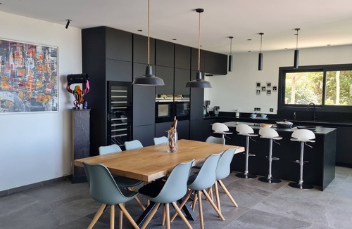 Sollacaro Villa | New quiet upscale air-conditioned villa + T2 with heated pool & sea view