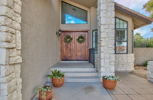 Arabian Views House | NEW -Scottsdale 5bdrm home with Heated Pool - sleeps 12