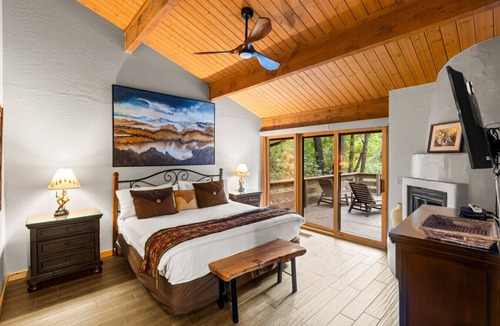 Sedona House | NEW! Tranquil Sedona Creekside Retreat!