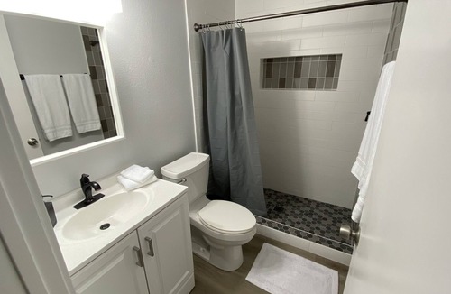 Villa De Paz House | Newly Remodeled 2bed 2bath