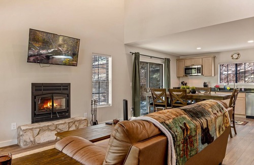 Eagar Cabin | Noble Estates Cabin, Luxe Forest Escape