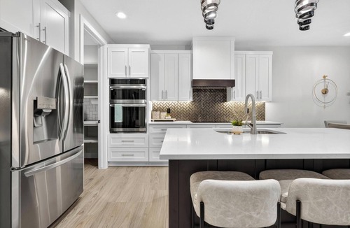 Hurricane House | Oasis at Pecan Valley l Resort Access Included