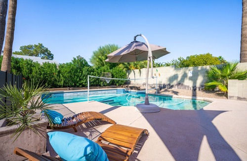 Eagle Hills House | Oasis Phoenix Private Pool, HOT TUB, Corn Hole, BBQ, Fire Pit and Games