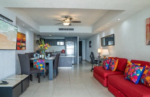 South Hotel Zone Condo | Ocean Front Condo 1 Bedroom/3 beds/2 bathrooms