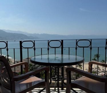 South Hotel Zone Apartment | Ocean View Apartment in Perfect Location