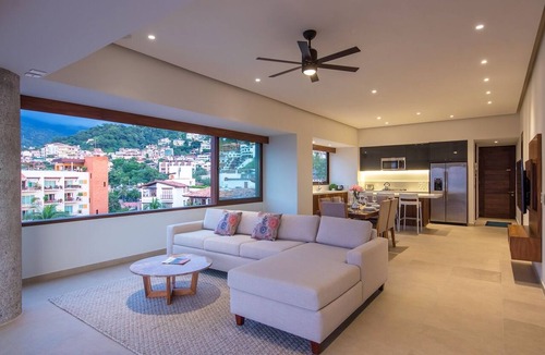 Romantic Zone Condo | Ocean View Penthouse in Romantic Zone