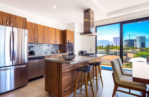 North Hotel Zone Condo | Ocean-view Portosanto 502 in Puerto Vallarta, 2BR/2BA