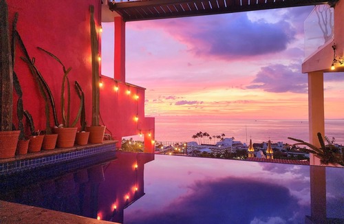 Colonia 5 de Diciembre Apartment | Ocean View Studio-Steps to Beach & Malecón/Boardwalk-Best Sunsets