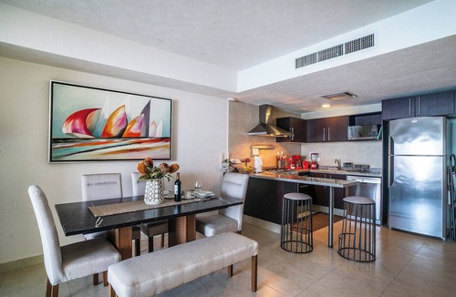 South Hotel Zone Condo | Oceanfront 22nd floor with 5 pools, Hotel Zone