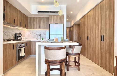 Las Glorias Apartment | Oceanfront Condo | Sunset Views | 500Mbps WiFi