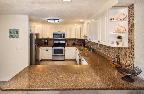 Colonia Centro Apartment | Oceanfront Luxury -4-King Suites Dive Pick Ups-Walk to Dining & Shops