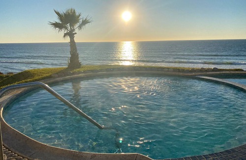 Primo Tapia Villa | Oceanfront villa in Rosarito Beach- 2 pools and jacuzzi