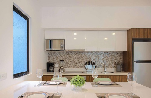 Zazil-ha Condo | Oceanview Rooftop Pool, Gym, 1 Block to 5th Ave