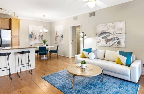 Desert Paradise Estates Condo | ❤ of Scottsdale✪Pool✪Balcony✪Smart TV✪Gym✪BBQ